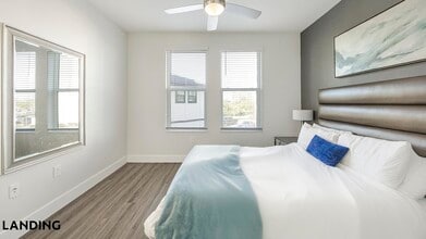 4950 W Prescott St, Unit 5210 in Tampa, FL - Foto de edificio - Building Photo