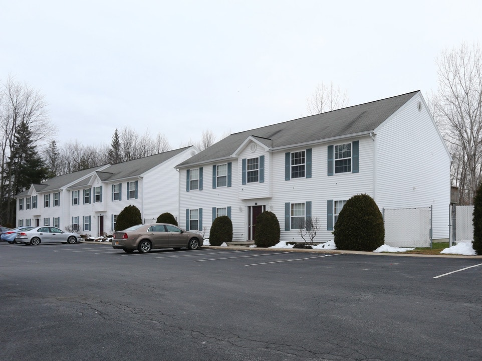 Meadowbrook Park Apartments in Queensbury, NY - Building Photo