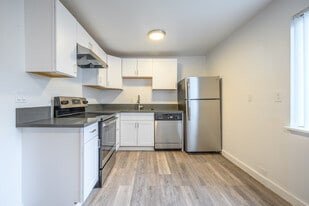 The York in Tigard, OR - Building Photo