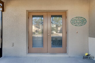 1660 Pham Dr in Port Orange, FL - Foto de edificio - Building Photo