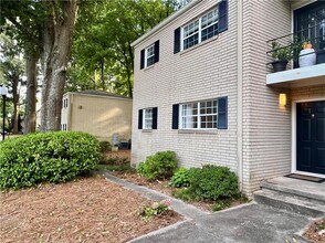 311 Peachtree Hills Ave NE in Atlanta, GA - Building Photo - Building Photo