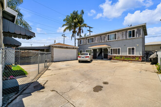 8991 Dorothy Ave in South Gate, CA - Building Photo - Building Photo