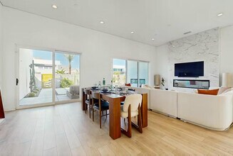 3534 Ambassador Dr in Palm Springs, CA - Building Photo - Building Photo