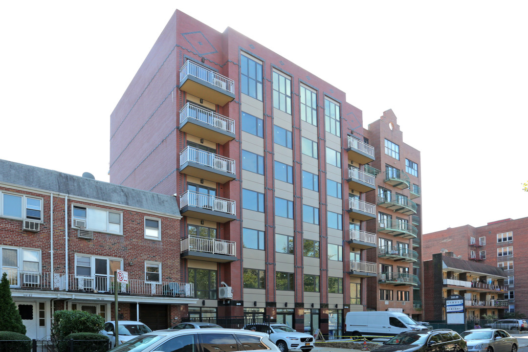 14456 Roosevelt Ave in Flushing, NY - Building Photo