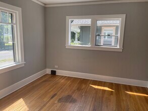 3935 NE 15th Ave in Portland, OR - Building Photo - Building Photo