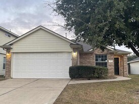 3335 Fiorella Way in Humble, TX - Building Photo