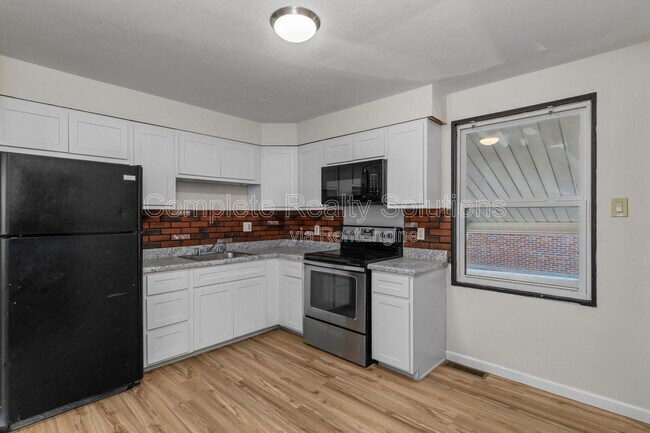 9834 Portage Dr in St. Louis, MO - Building Photo - Building Photo