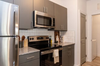 Avril Cambridge Village in Denver, NC - Foto de edificio - Interior Photo