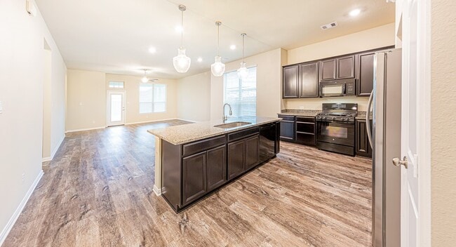 property at 3032 Stonebriar Ct