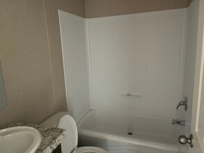 211 Brookstone Vista Ln in Franklin, NC - Building Photo - Building Photo