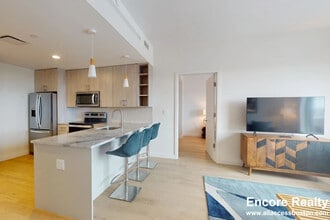 55 Brighton Ave, Unit 214 in Boston, MA - Foto de edificio - Building Photo