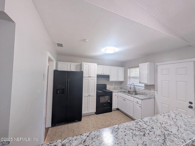 property at 1739 Cesery Blvd