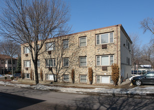 424 W 24th St in Minneapolis, MN - Building Photo - Building Photo