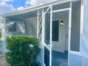 931 NW 35th Ave in Fort Lauderdale, FL - Building Photo - Building Photo