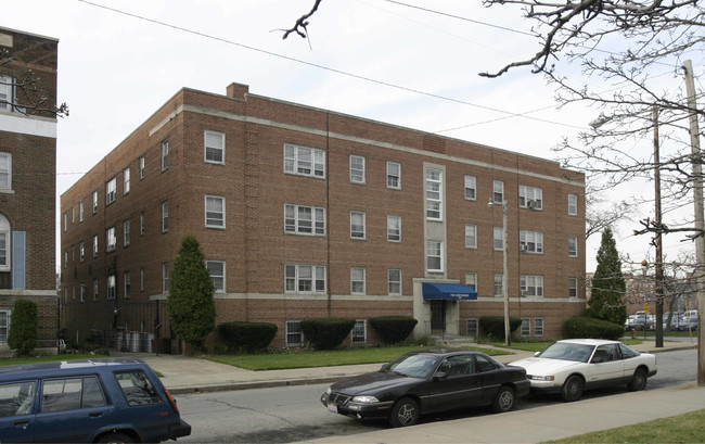 Mae Park Square Apartments in Cleveland, OH - Building Photo - Building Photo