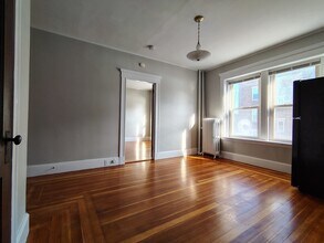 1 Harbor St in Salem, MA - Foto de edificio - Building Photo