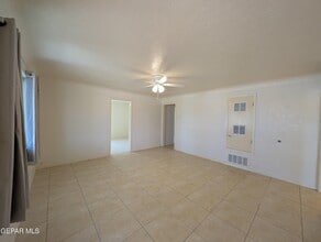 8921 Mt Olympus Dr in El Paso, TX - Building Photo - Building Photo