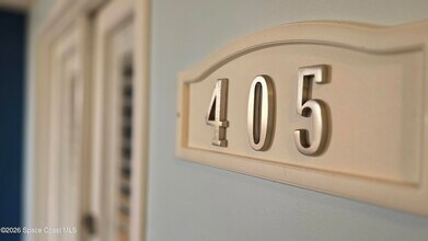 3223 S Atlantic Ave in Cocoa Beach, FL - Foto de edificio - Building Photo