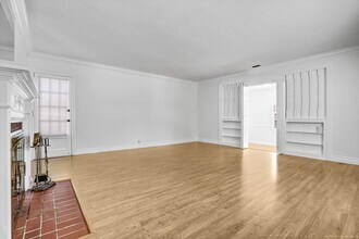 4385 Overland Ave in Culver City, CA - Building Photo - Building Photo