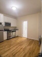 WEST 72 STREET in New York, NY - Building Photo - Building Photo