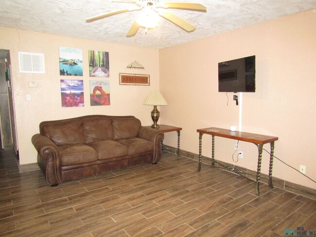 904 S 10th St in Artesia, NM - Building Photo - Building Photo