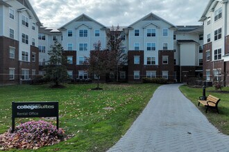University Heights College Suites in Albany, NY - Building Photo - Building Photo