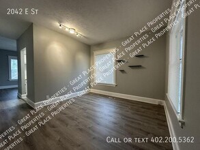 2042 E St in Lincoln, NE - Building Photo - Building Photo