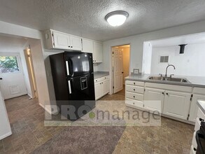 1044 Bingham Ave in Idaho Falls, ID - Building Photo - Building Photo