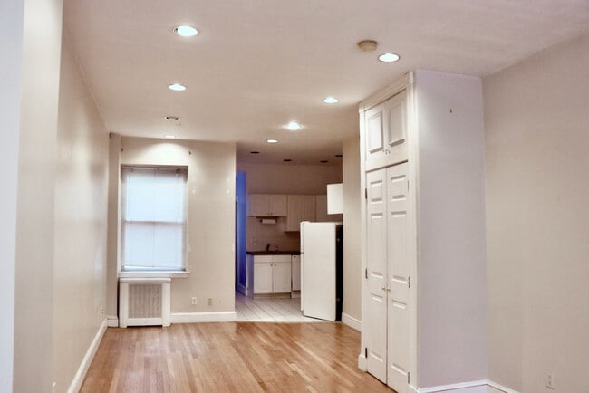 36 Anderson St, Unit 1 in Boston, MA - Foto de edificio - Building Photo