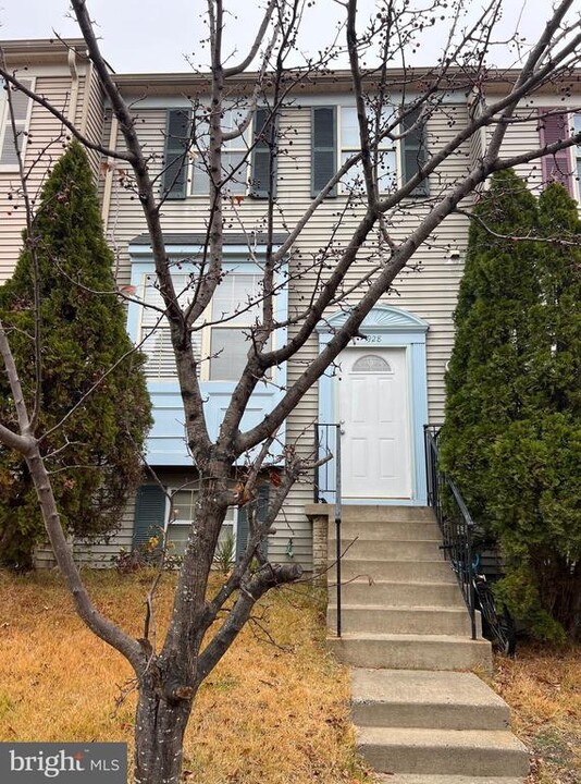 1928 Winslow Ct in Woodbridge, VA - Building Photo