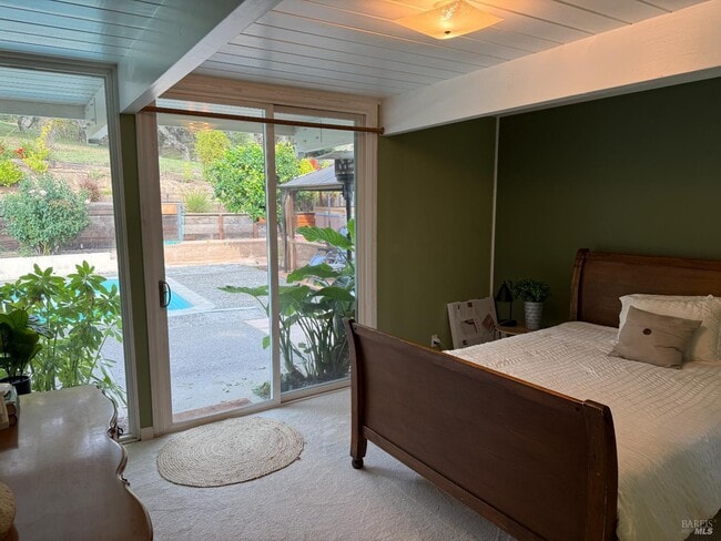 property at 840 Idylberry Rd