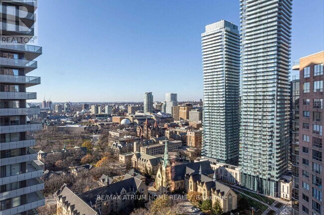 property at 1001-1001 Bay St.