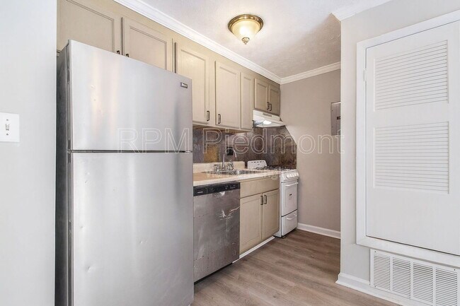 2805 I-85 in Atlanta, GA - Building Photo - Building Photo