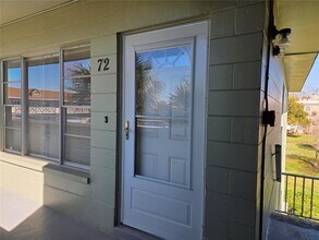 2448 Columbia Dr in Clearwater, FL - Building Photo - Building Photo