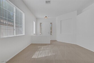 10132 Crest Brook Pl in Las Vegas, NV - Building Photo - Building Photo