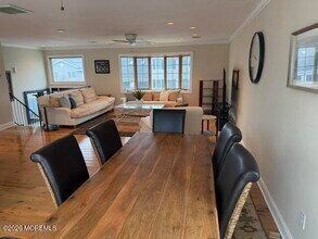 326 Cutter Ln in Mantoloking, NJ - Building Photo - Building Photo