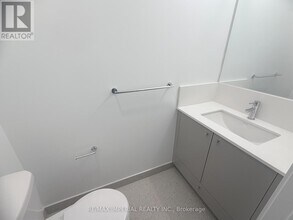 30 Dreamers Wy in Toronto, ON - Building Photo - Building Photo