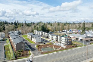 Woodlands Townhomes in Puyallup, WA - Building Photo