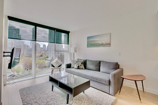 963 Expo Blvd in Vancouver, BC - Building Photo - Building Photo