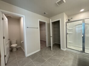 301 Wilbur Lake Dr in Fuquay Varina, NC - Building Photo - Building Photo