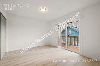 953 7th Ave in Longview, WA - Building Photo - Building Photo