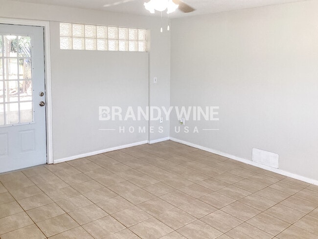 3535 Devonshire Dr in Holiday, FL - Foto de edificio - Building Photo