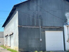 902-904 Jefferson St in Greeneville, TN - Building Photo - Building Photo
