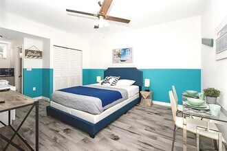 1626 Fletcher St in Hollywood, FL - Foto de edificio - Building Photo