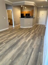 13580 Technology Dr, Unit 3113 in Eden Prairie, MN - Foto de edificio - Building Photo