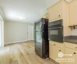 3911 NW 19 Terrace in Gainesville, FL - Building Photo - Building Photo