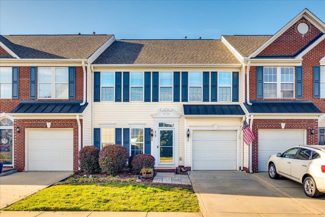 618 Bayou Cir in Lake Wylie, SC - Building Photo