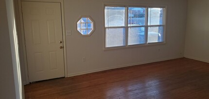 2419 Quail Dr in Columbia, MO - Foto de edificio - Building Photo