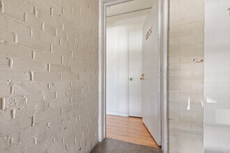 1520 E 17th St, Unit A in Tulsa, OK - Building Photo - Building Photo