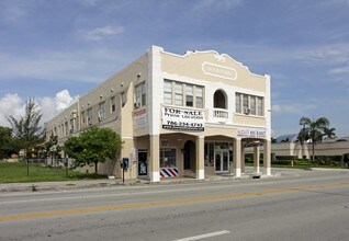 Metcalfe Apartments in Miami, FL - Building Photo - Building Photo